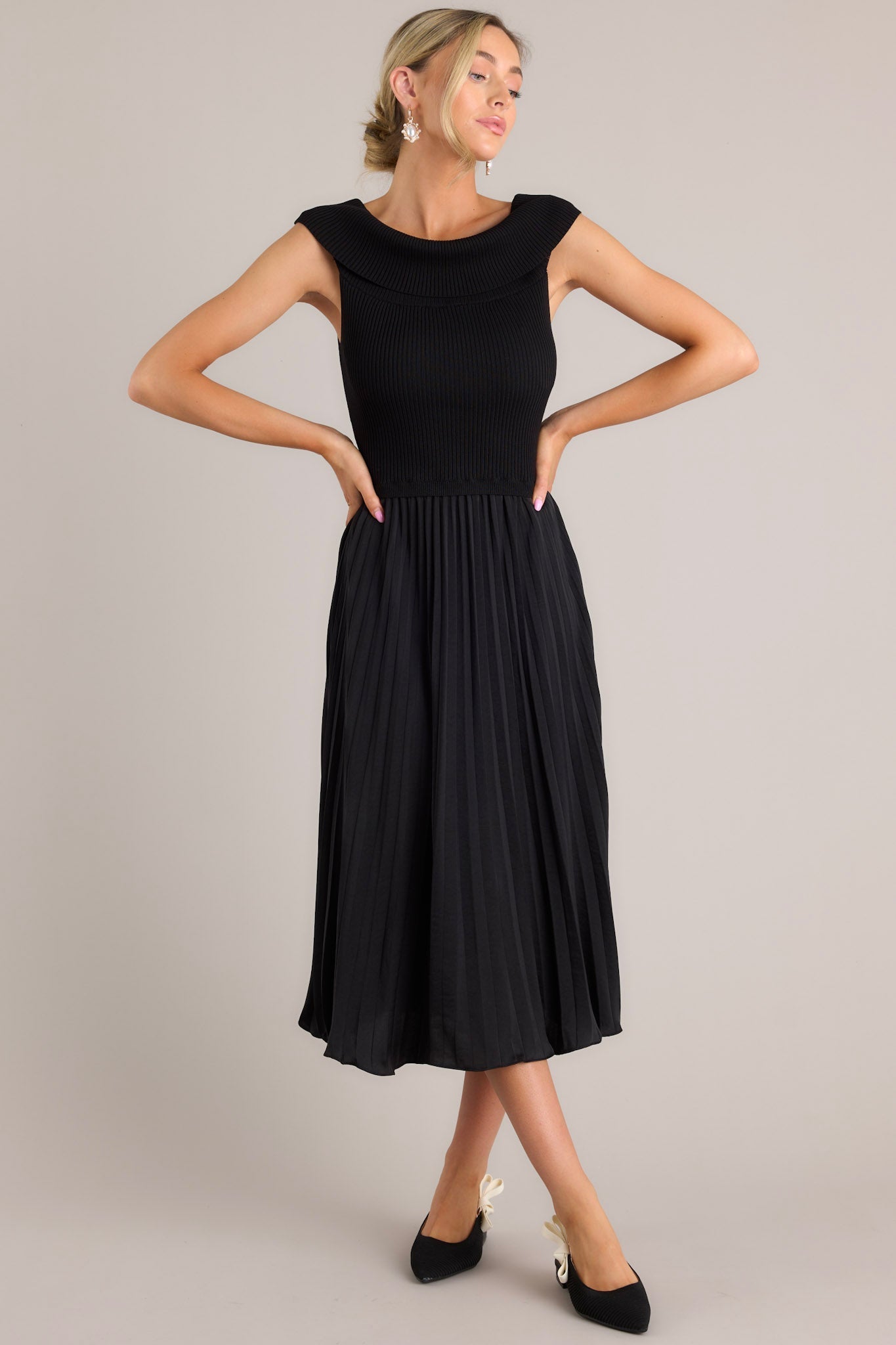 Beautiful Life Black Pleated Midi Dress
